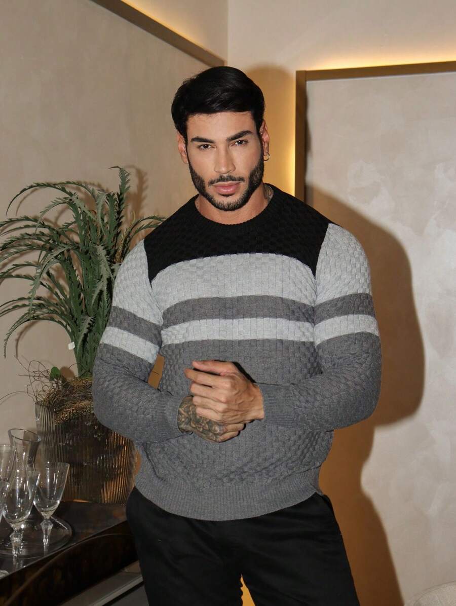 Suéter Masculino Tricô Listrado Gola Redonda